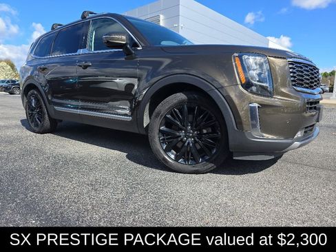 Used 2021 Kia Telluride SX w/ SX Prestige Package AWD/4WD image 3