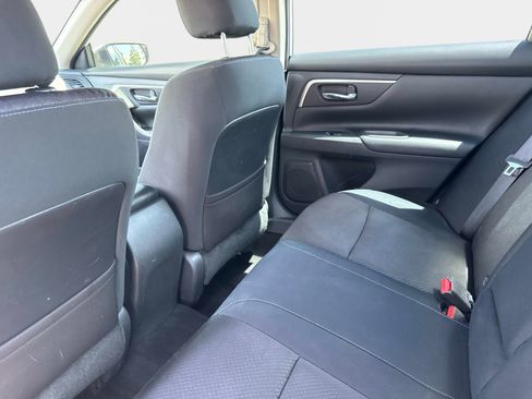 Used 2018 Nissan Altima 2.5 SR FWD image 13