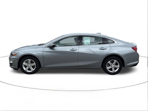 Used 2024 Chevrolet Malibu LT FWD image 6