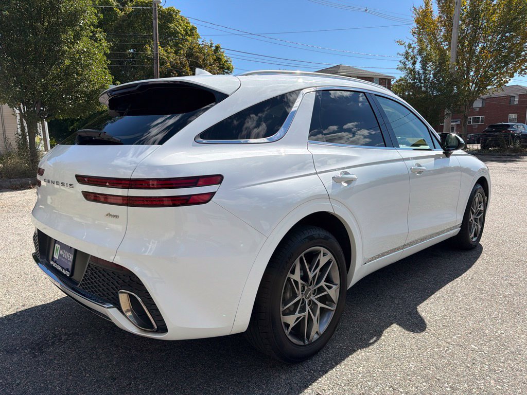 Used 2022 Genesis GV70 2.5T w/ Select Package AWD/4WD image 6