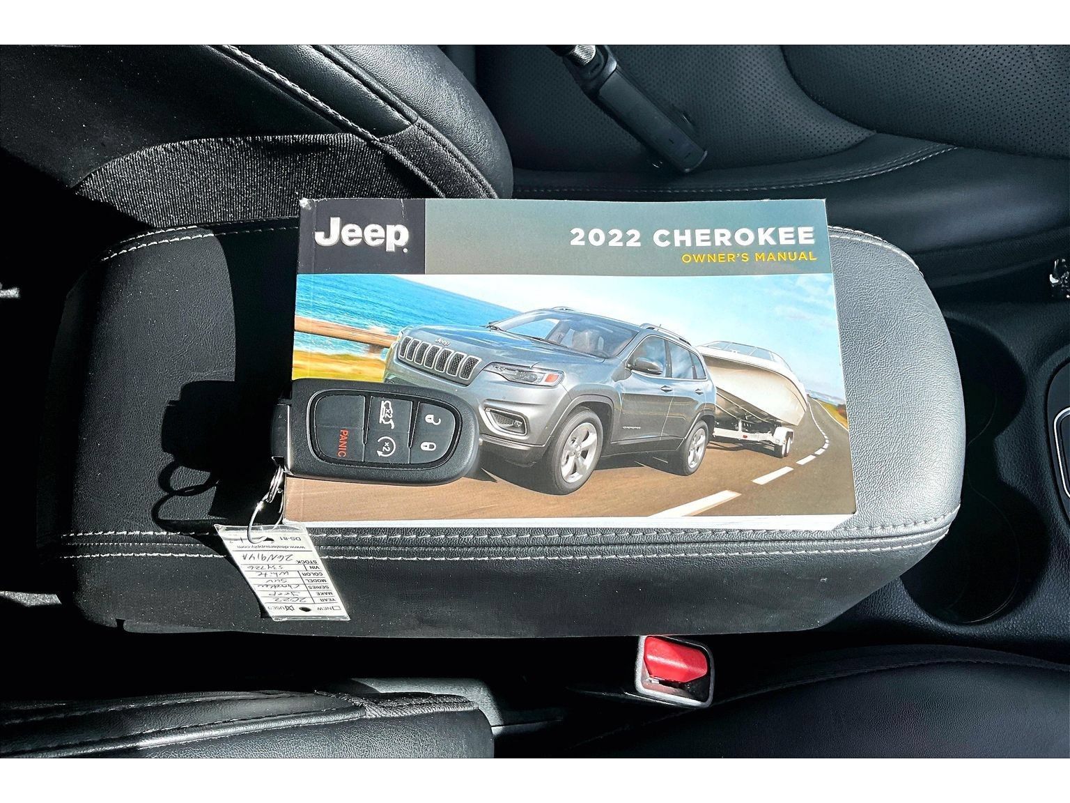Used 2022 Jeep Cherokee Latitude Lux AWD/4WD image 35