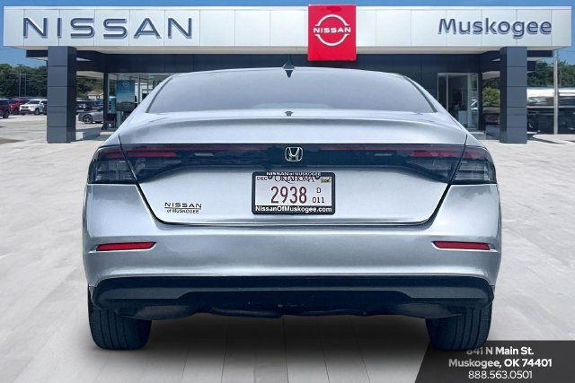Used 2025 Honda Accord SE image 6