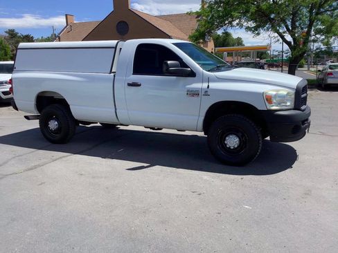 Used 2008 Dodge Ram 2500 Truck ST w/ Popular Equipment Group AWD/4WD image 10