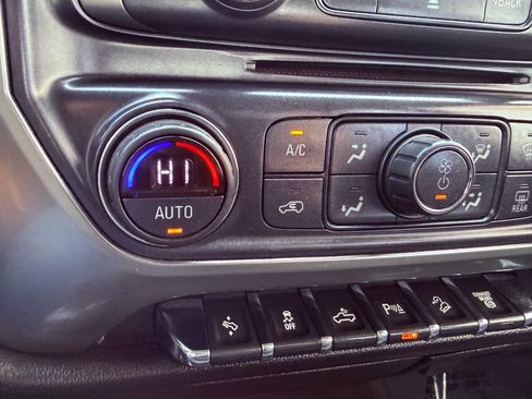 Used 2018 Chevrolet Silverado 2500 LT w/ LT Convenience Package image 46