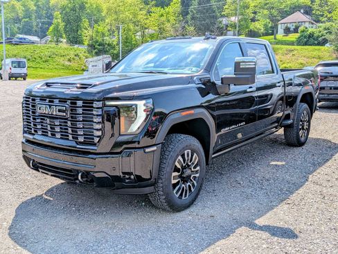 New 2026 GMC Sierra 2500 Denali Ultimate AWD/4WD image 1