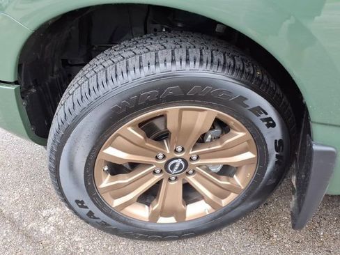 Certified 2024 Nissan Titan SV w/ SV Bronze Edition Package AWD/4WD image 21