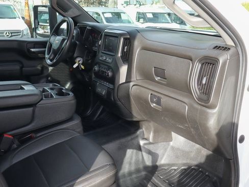 Used 2022 Chevrolet Silverado 3500 W/T image 34