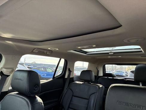 Used 2023 GMC Acadia Denali w/ Black Diamond Edition FWD image 19