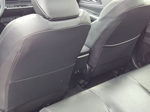 Used 2025 Toyota Prius Limited image 25