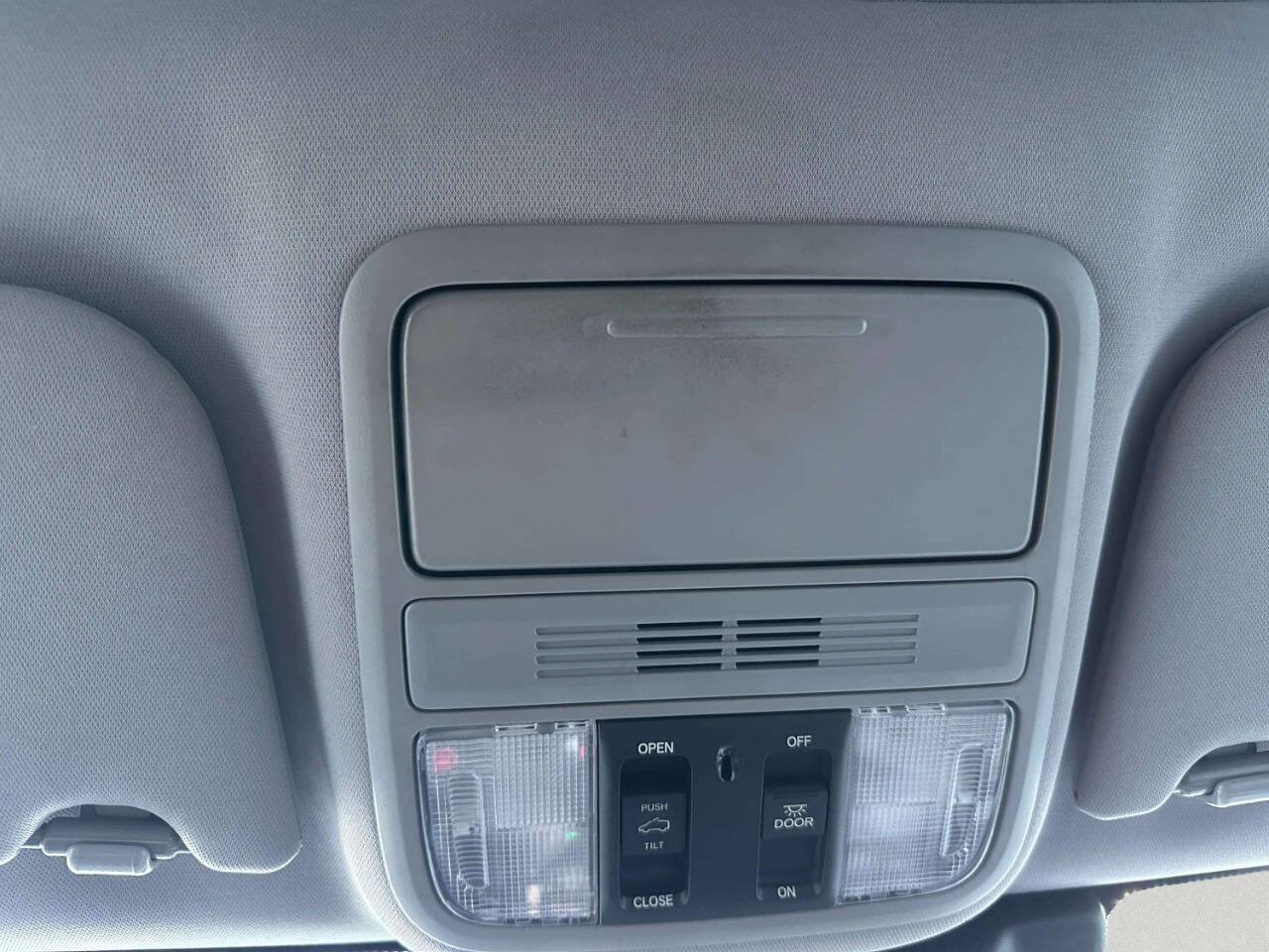 Used 2018 Honda Odyssey EX-L image 40
