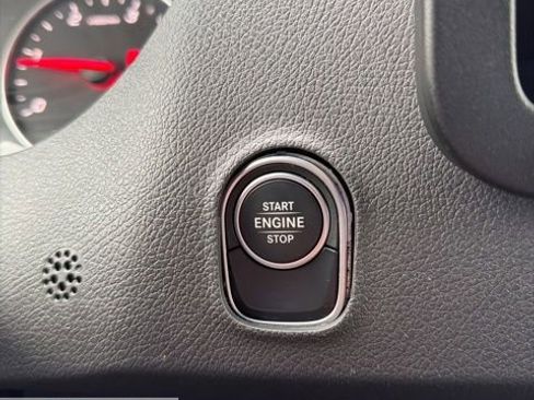 Used 2025 Mercedes-Benz Sprinter 2500 image 41