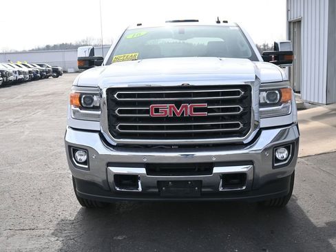 Used 2016 GMC Sierra 3500 SLT w/ Duramax Plus Package image 31