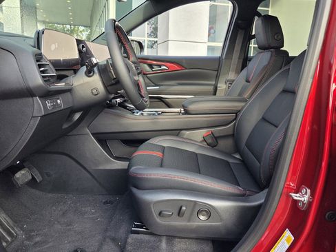 New 2026 Chevrolet Traverse RS w/ LPO, Floor Liner Package FWD image 14
