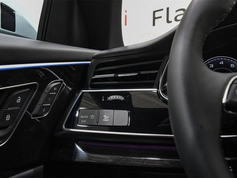 New 2025 Audi Q8 Premium Plus image 28