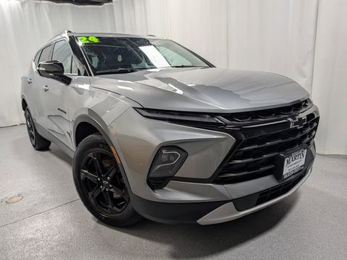 Certified 2024 Chevrolet Blazer LT w/ Midnight/Sport Edition AWD/4WD image 2