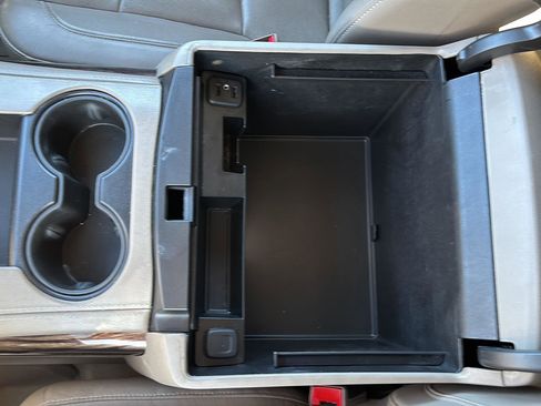 Used 2020 GMC Yukon SLT w/ Premium Edition image 35