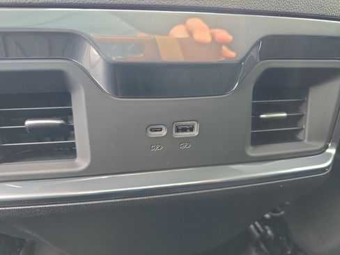 New 2026 GMC Sierra 1500 Elevation w/ Preferred Package AWD/4WD image 15