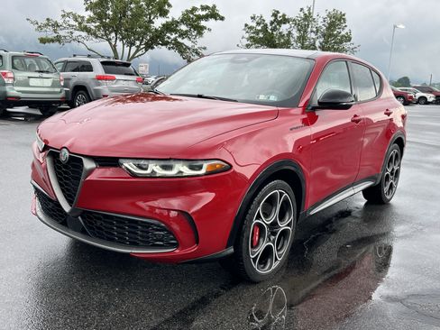 Used 2024 Alfa Romeo Tonale Speciale AWD/4WD image 11