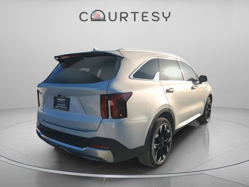 New 2026 Kia Sorento EX image 4