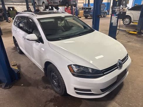 Used 2015 Volkswagen Golf TDI SEL w/ Lighting Package (SEL) image 3