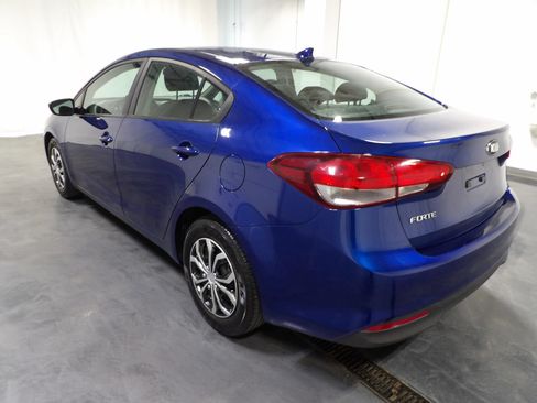Used 2017 Kia Forte LX FWD image 6