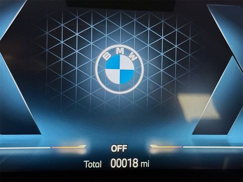 New 2026 BMW 740i w/ Premium Package image 12