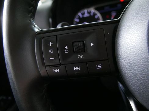 Used 2023 Nissan Pathfinder SL w/ SL Premium Package AWD/4WD image 25