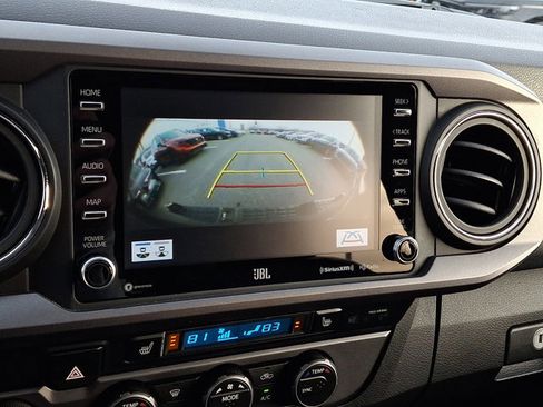 Used 2023 Toyota Tacoma TRD Off-Road image 19