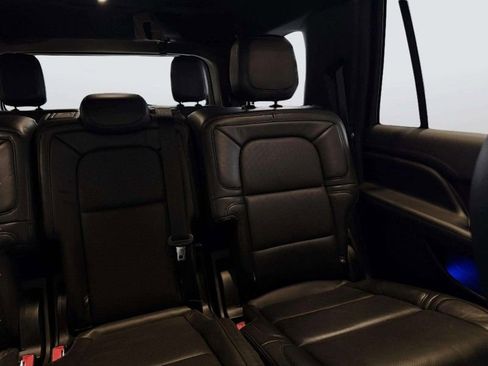 Used 2020 Lincoln Navigator Reserve w/ Luxury Package AWD/4WD image 31