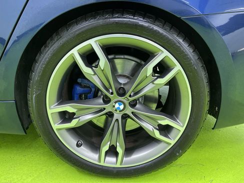 Used 2018 BMW M550i xDrive w/ Driving Assistance Package image 15