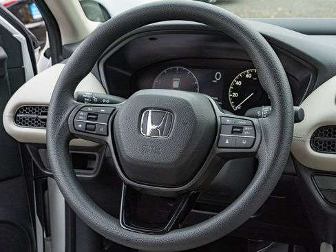 New 2026 Honda HR-V LX image 18