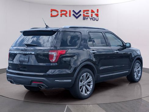Used 2019 Ford Explorer Limited w/ Class III Trailer Tow Package FWD image 5