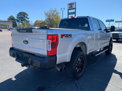 Used 2019 Ford F250 Lariat w/ Lariat Ultimate Package AWD/4WD image 3