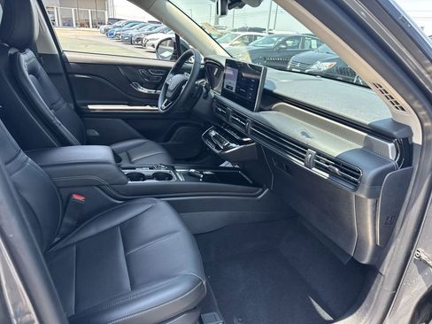 Certified 2023 Lincoln Corsair Reserve w/ Jet Appearance Package image 12