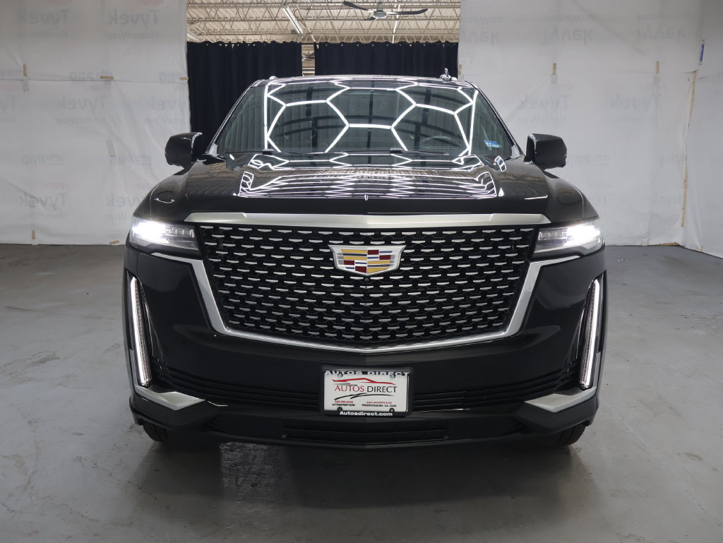 Used 2022 Cadillac Escalade Premium Luxury AWD/4WD image 2