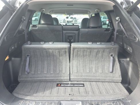 Used 2022 Mitsubishi Outlander SE image 20