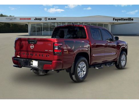 Used 2023 Nissan Frontier SV w/ Technology Package image 3