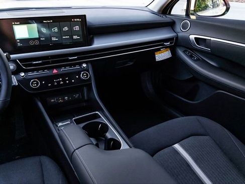 New 2026 Hyundai Sonata SEL FWD image 23