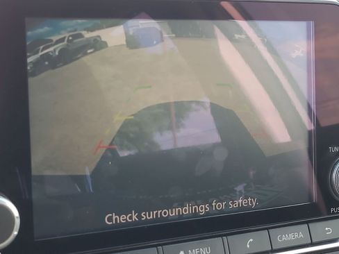 Used 2025 Nissan Altima 2.5 SV image 15