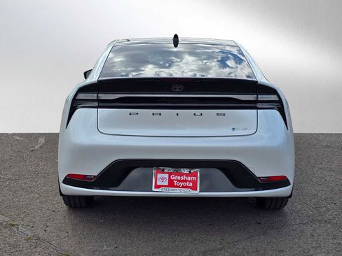 New 2026 Toyota Prius XSE image 5