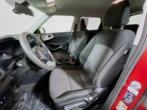 Used 2023 Kia Soul LX w/ Option Group 015 image 19