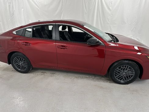 Used 2026 Nissan Sentra SV w/ SV Convenience Package FWD image 3