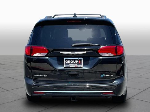 Used 2018 Chrysler Pacifica Limited w/ Advanced Safetytec Group FWD image 4