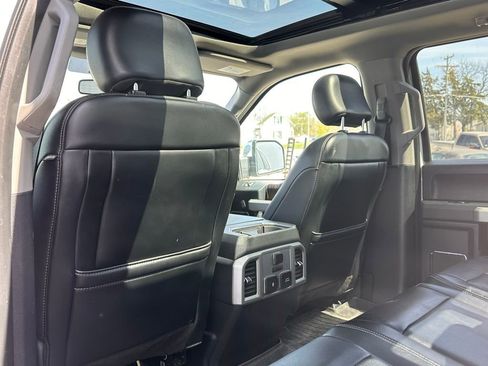 Used 2019 Ford F150 Lariat w/ Equipment Group 502A Luxury AWD/4WD image 13