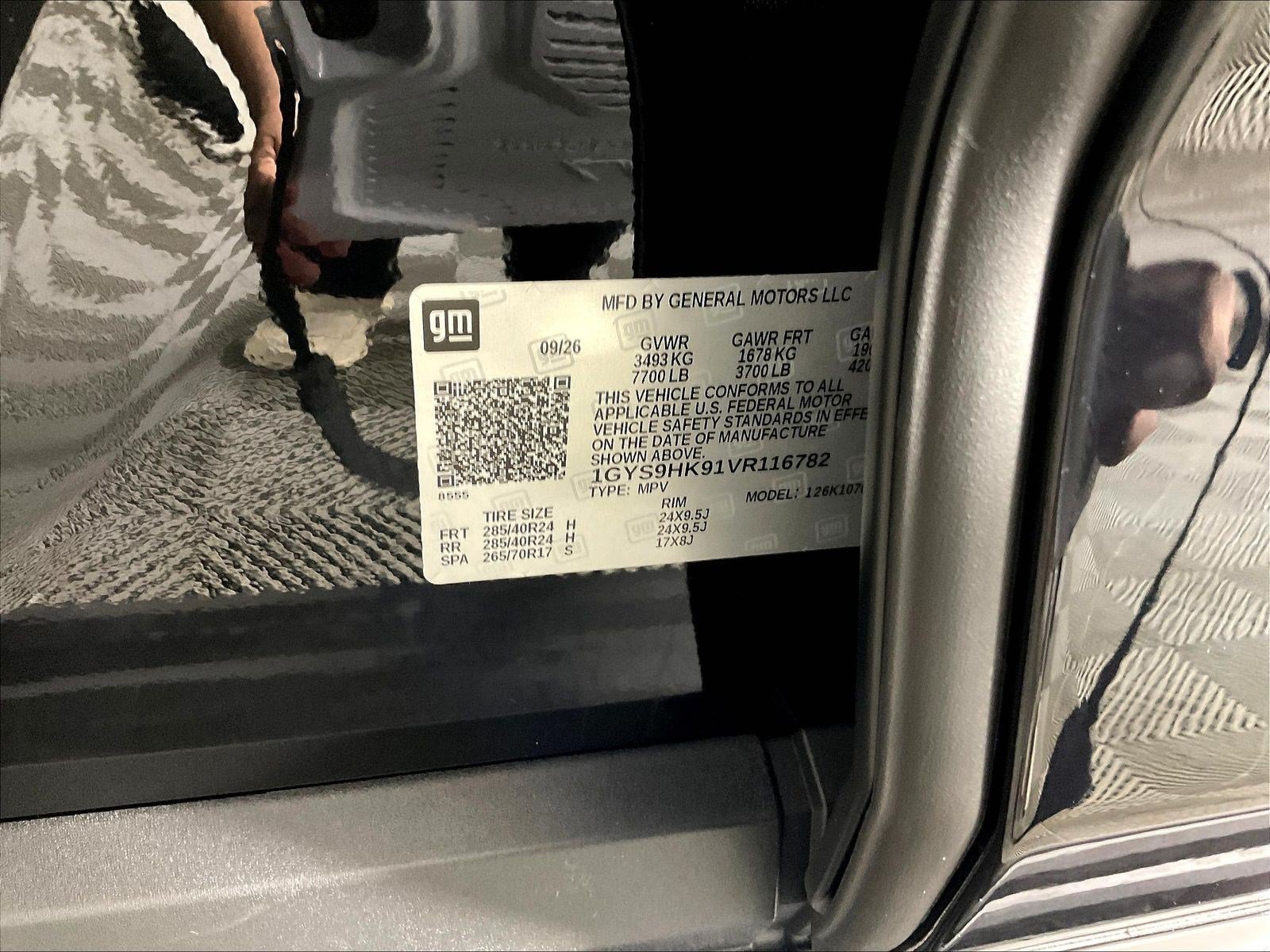 New 2027 Cadillac Escalade V AWD/4WD image 24