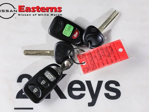 Used 2016 Hyundai Veloster image 23