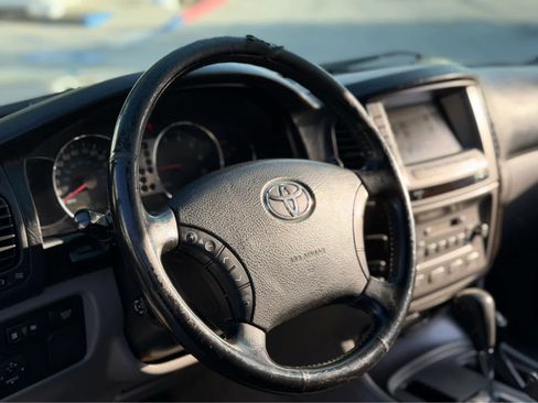 Used 2003 Toyota Land Cruiser AWD/4WD image 6