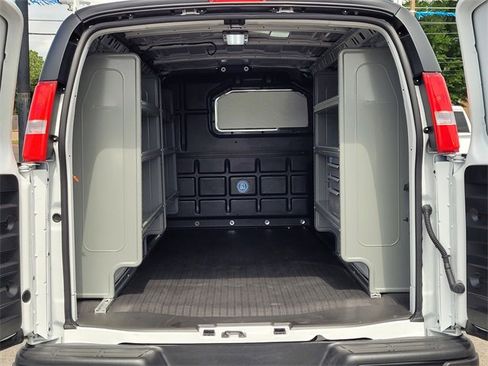 New 2025 GMC Savana 2500 w/ Driver Convenience Package image 10
