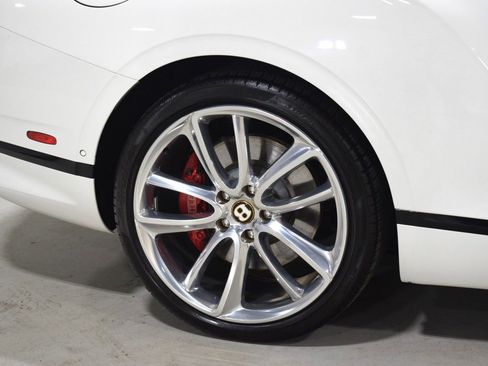 Used 2020 Bentley Continental GT image 14
