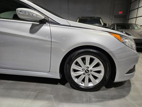 Used 2014 Hyundai Sonata Limited image 14